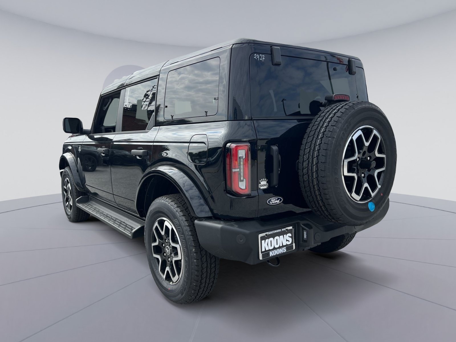 New 2026 Ford Bronco Outer Banks AWD/4WD image 4