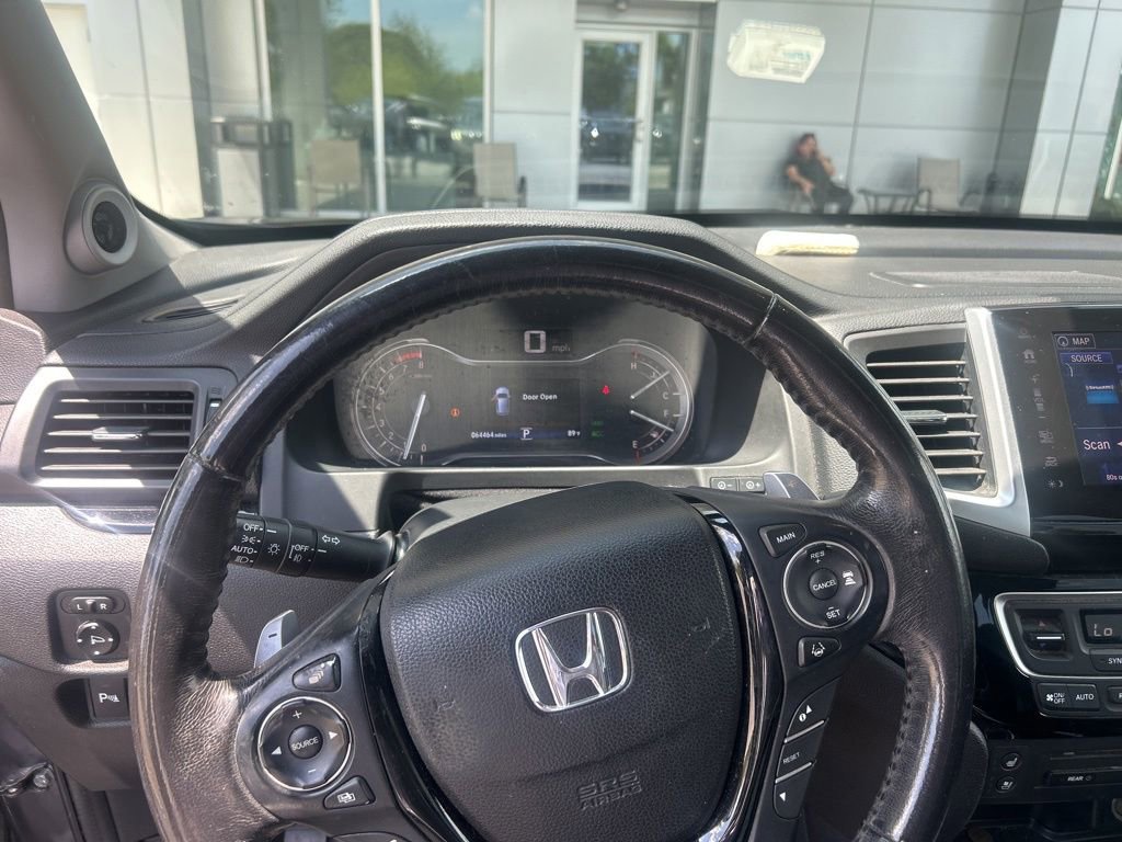Used 2018 Honda Pilot Elite image 6