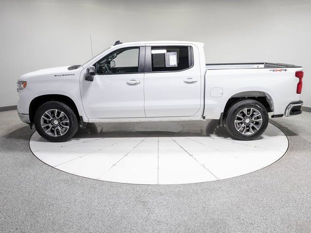 Used 2024 Chevrolet Silverado 1500 LT image 32