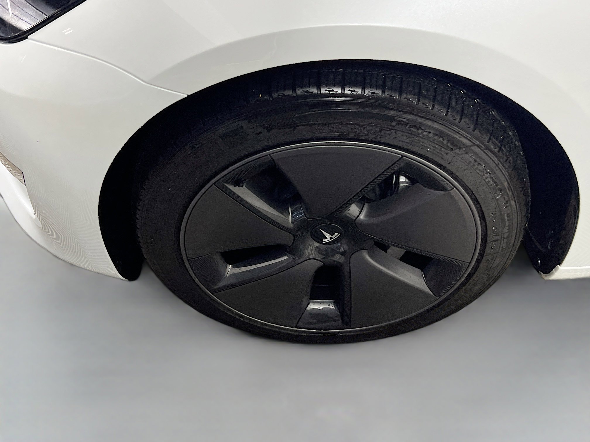 Used 2023 Tesla Model 3 Standard Range image 14