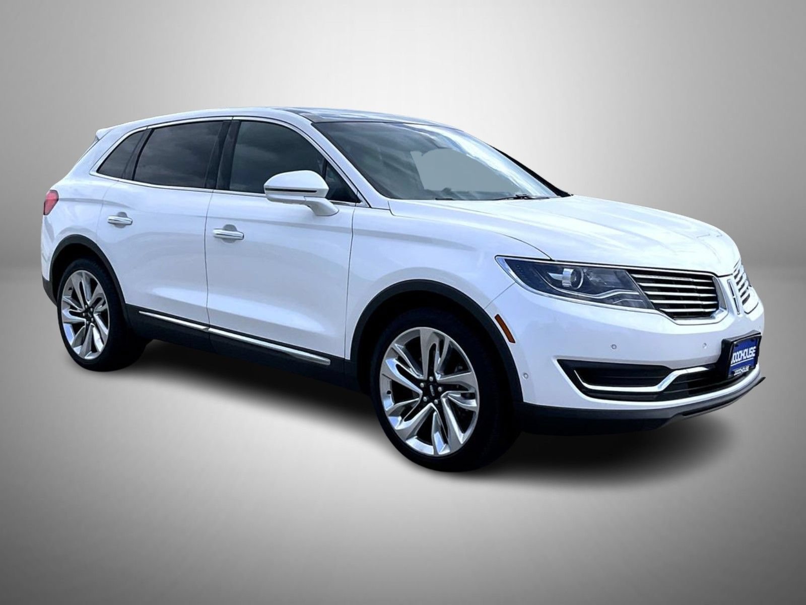 Used 2018 Lincoln MKX Reserve w/ Driver Assistance Package AWD/4WD image 3