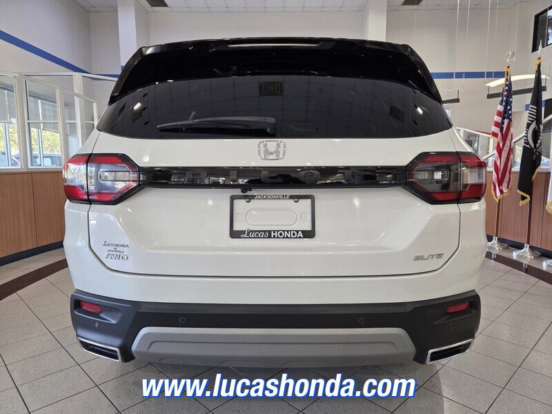 Used 2025 Honda Pilot Elite image 5