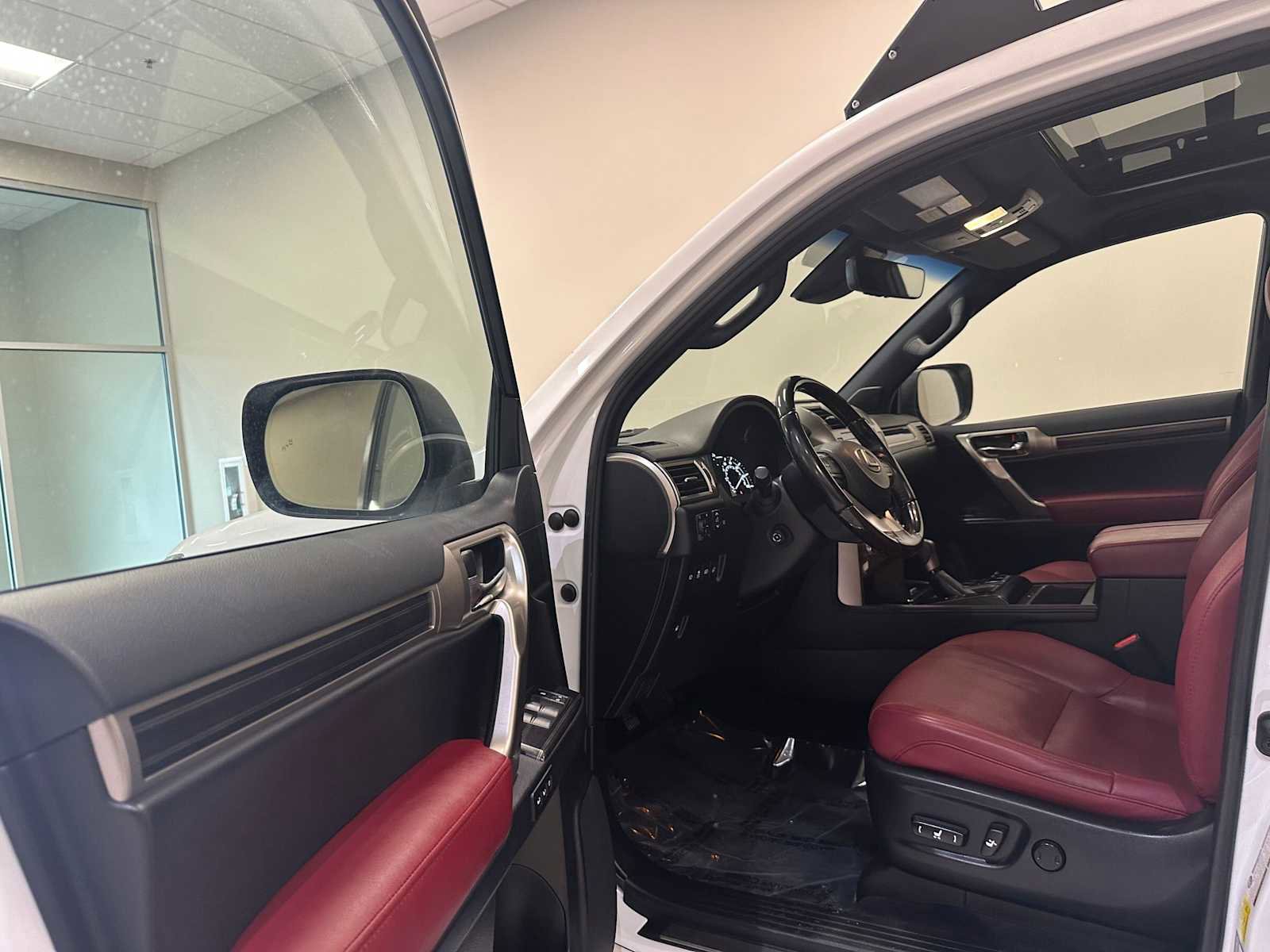 Used 2021 Lexus GX 460 Premium w/ Premium Package image 23