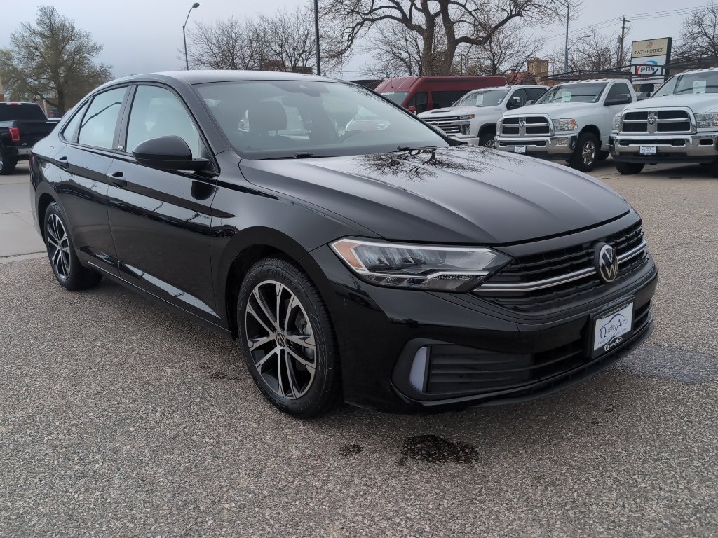 Used 2024 Volkswagen Jetta Sport FWD image 8