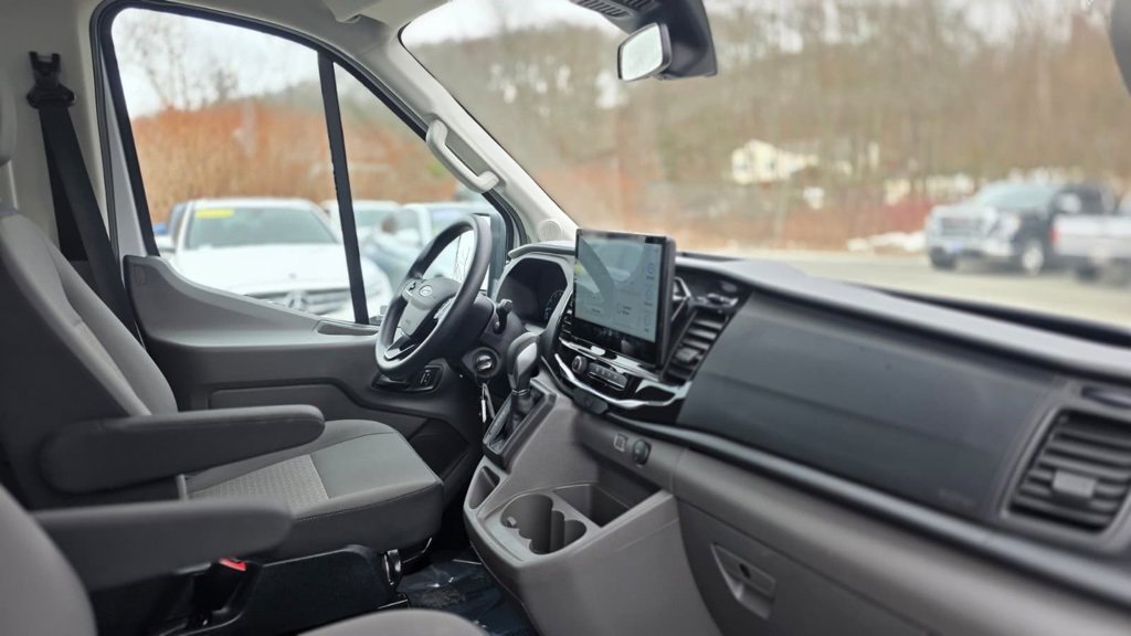 Used 2023 Ford Transit 350 XLT image 11