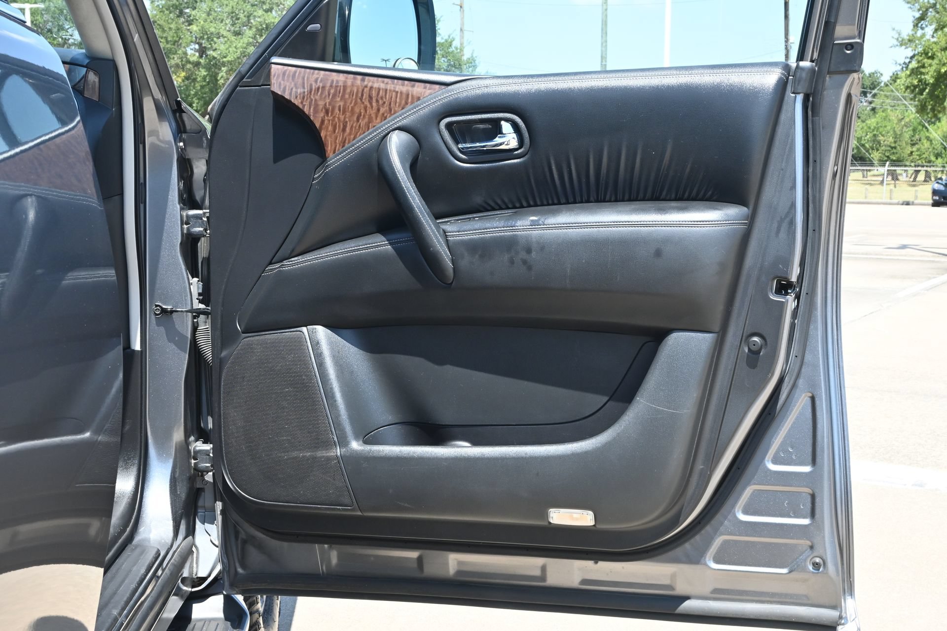 Used 2019 Nissan Armada SL w/ Premium Package RWD image 28