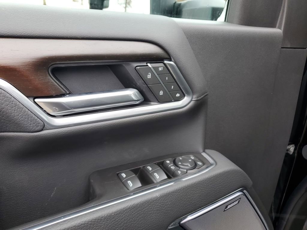 New 2025 GMC Sierra 3500 Denali w/ Denali Reserve Package image 25