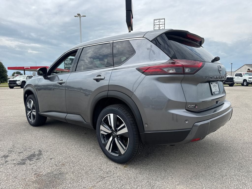 Used 2025 Nissan Rogue SL FWD image 4