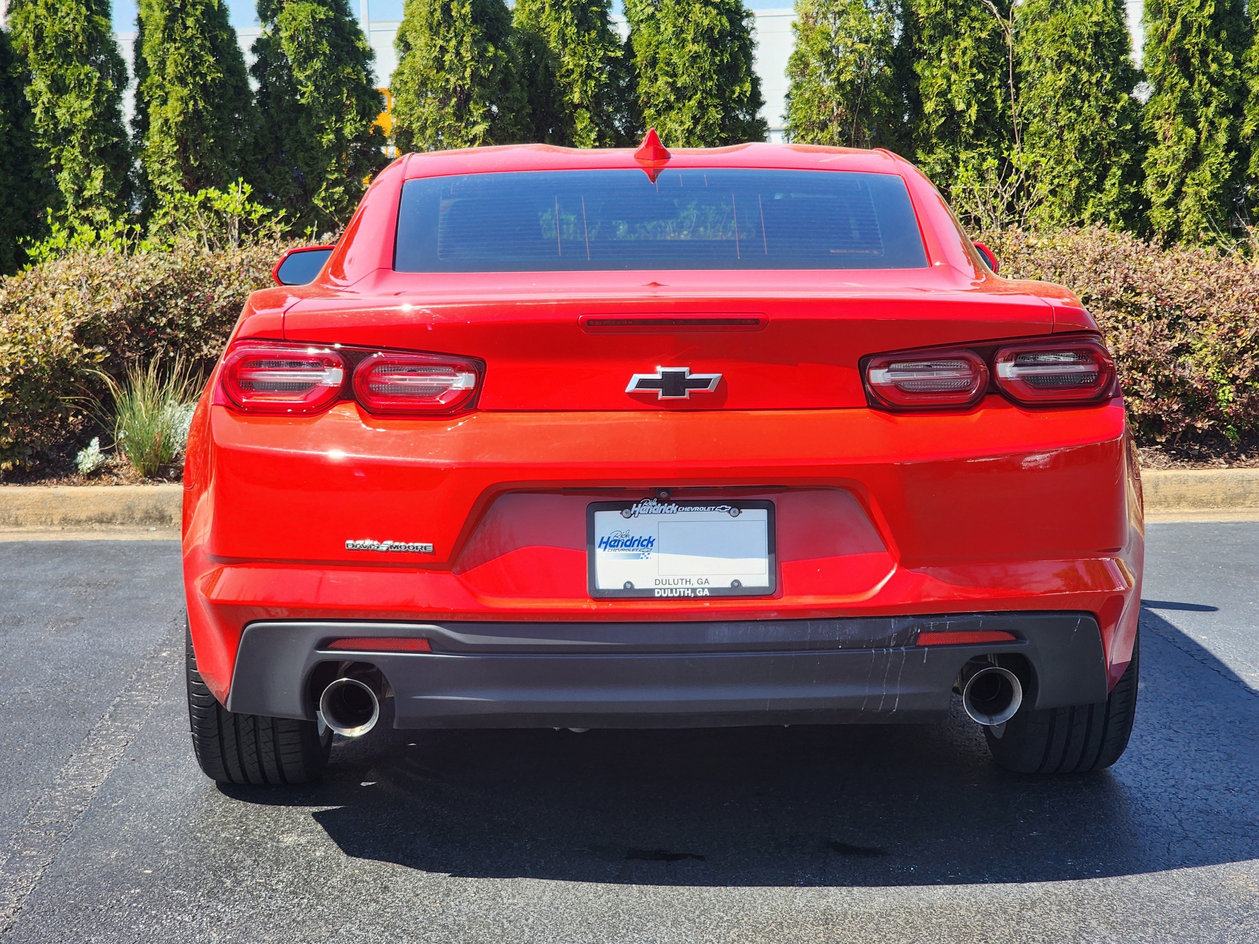 Used 2022 Chevrolet Camaro LT w/ Technology Package RWD image 9