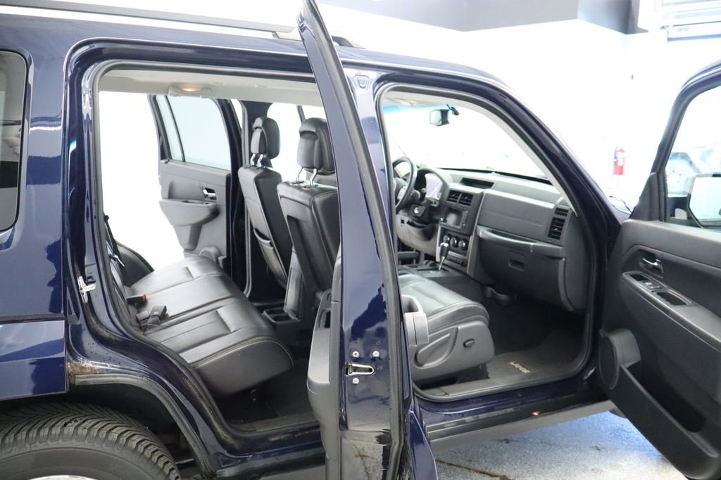 Used 2012 Jeep Liberty Sport AWD/4WD image 20