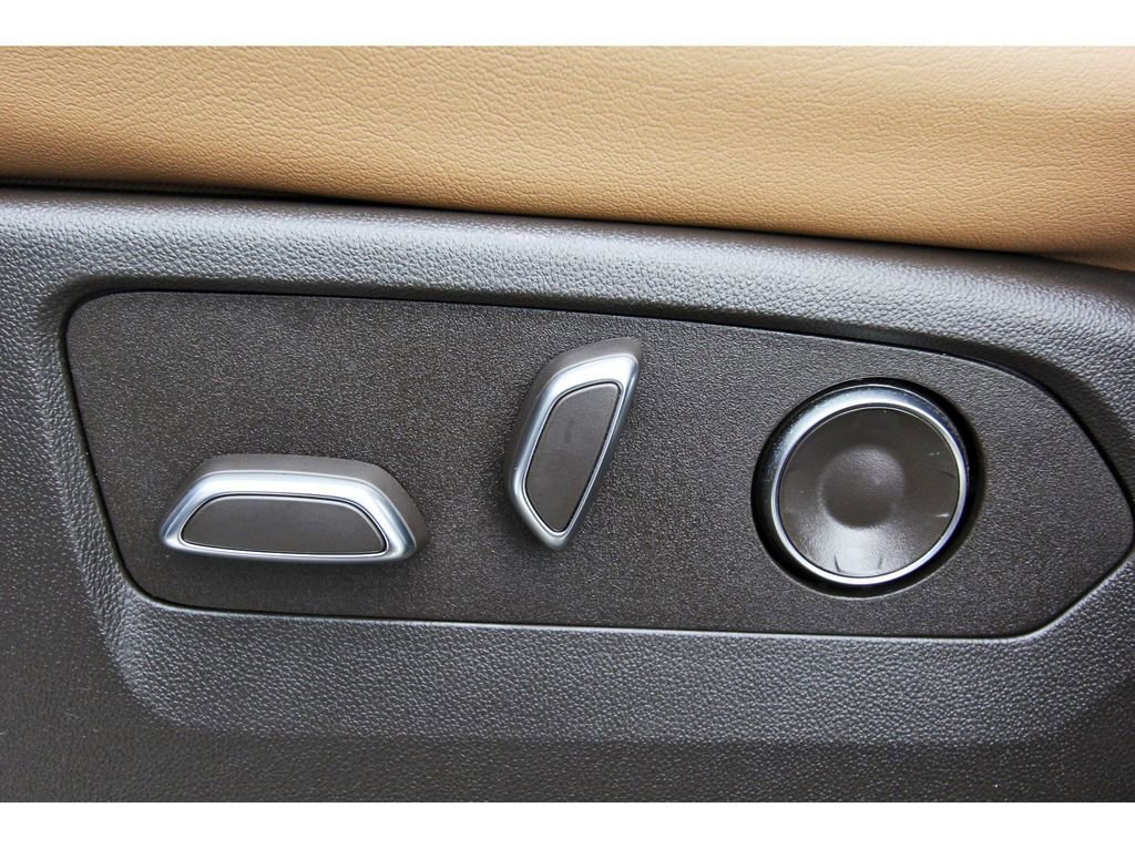 Certified 2026 Cadillac Escalade Luxury w/ LPO, Floor Liner Package AWD/4WD image 24