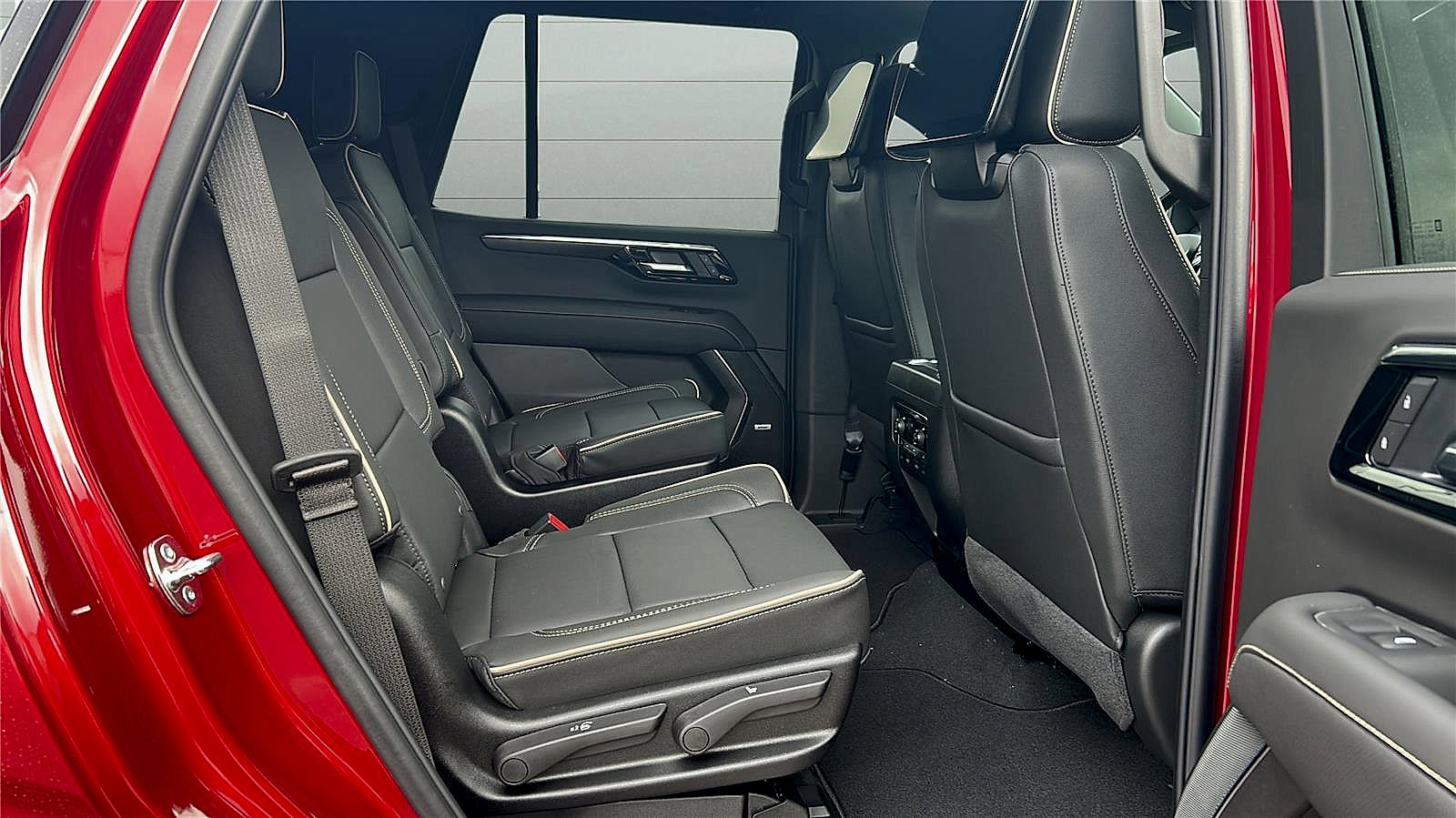 New 2026 Chevrolet Tahoe Premier AWD/4WD image 20