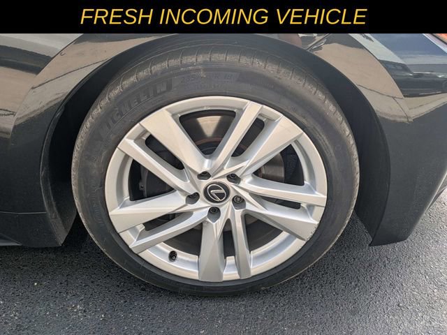 Used 2024 Lexus IS 300 w/ Comfort Package RWD image 9