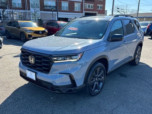 Used 2023 Honda Pilot Sport image 1