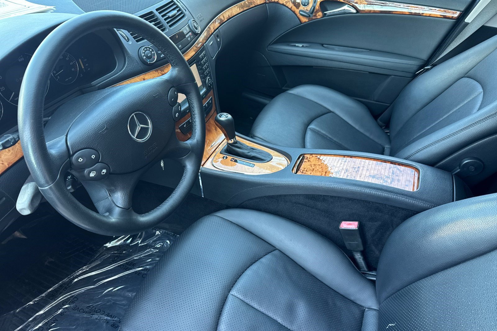Used 2007 Mercedes-Benz E 350 Sedan image 4