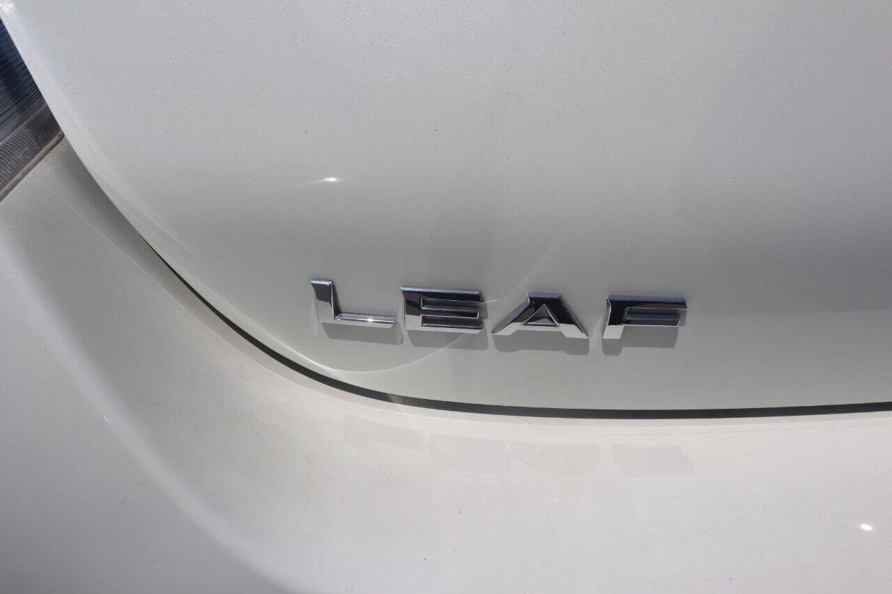 Used 2012 Nissan Leaf SL FWD image 6