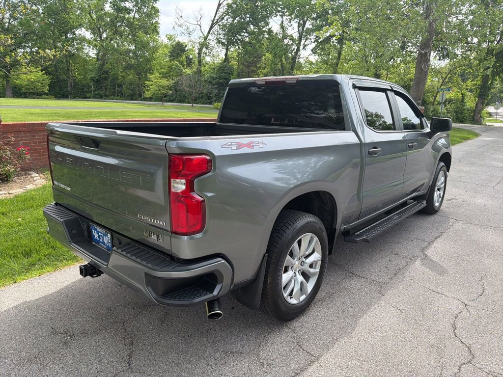 Used 2020 Chevrolet Silverado 1500 Custom w/ Custom Value Package AWD/4WD image 10