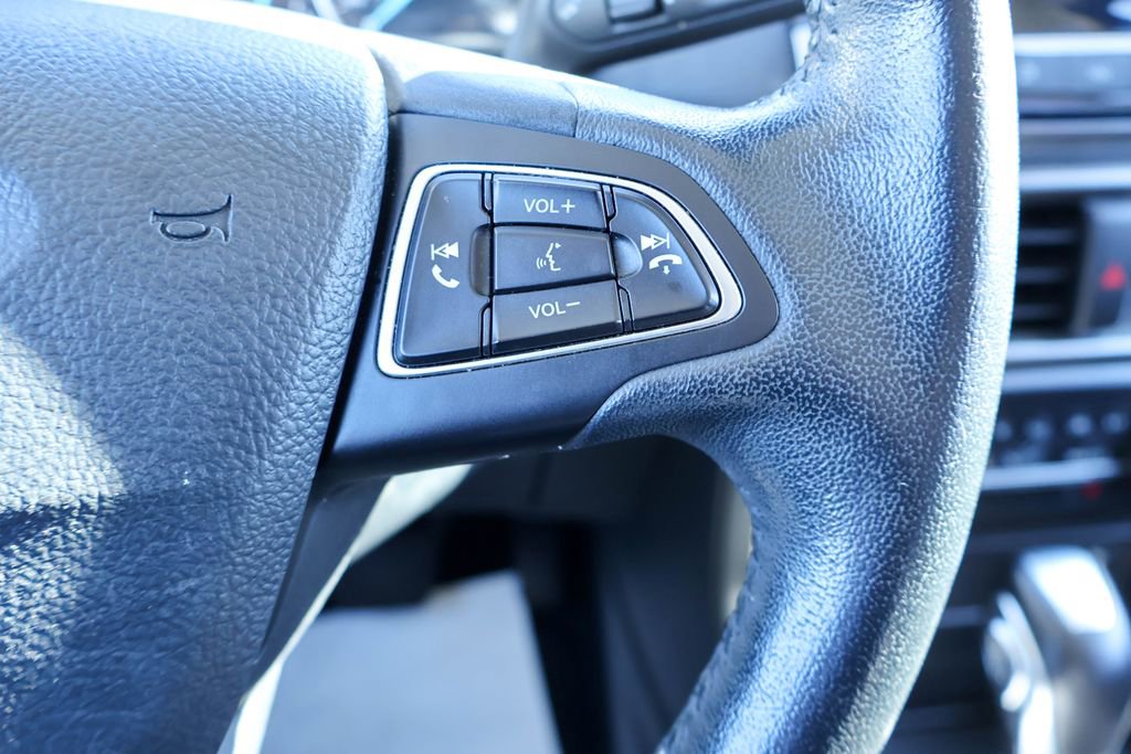 Used 2019 Ford EcoSport SE w/ SE Convenience Package image 14