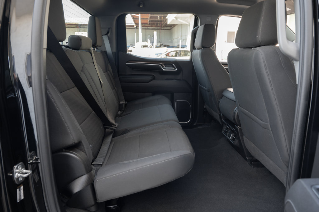 Used 2026 Chevrolet Silverado 1500 LT AWD/4WD image 39