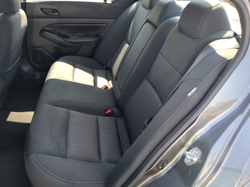 Used 2023 Nissan Altima 2.5 SV FWD image 16
