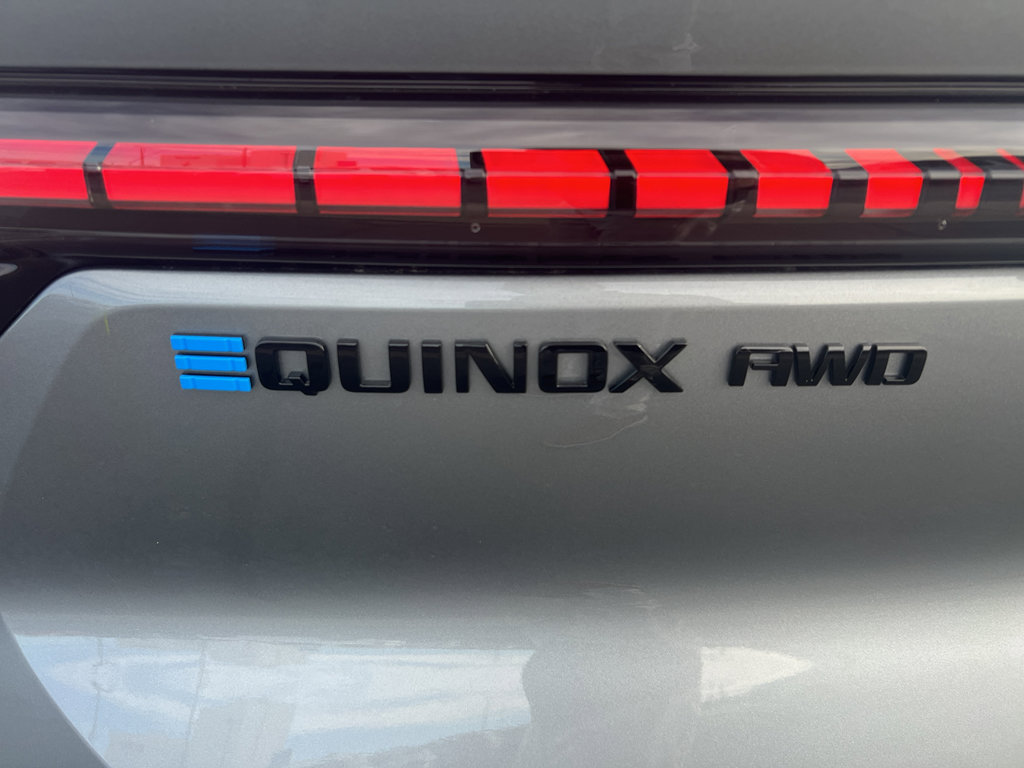 New 2026 Chevrolet Equinox EV RS image 6