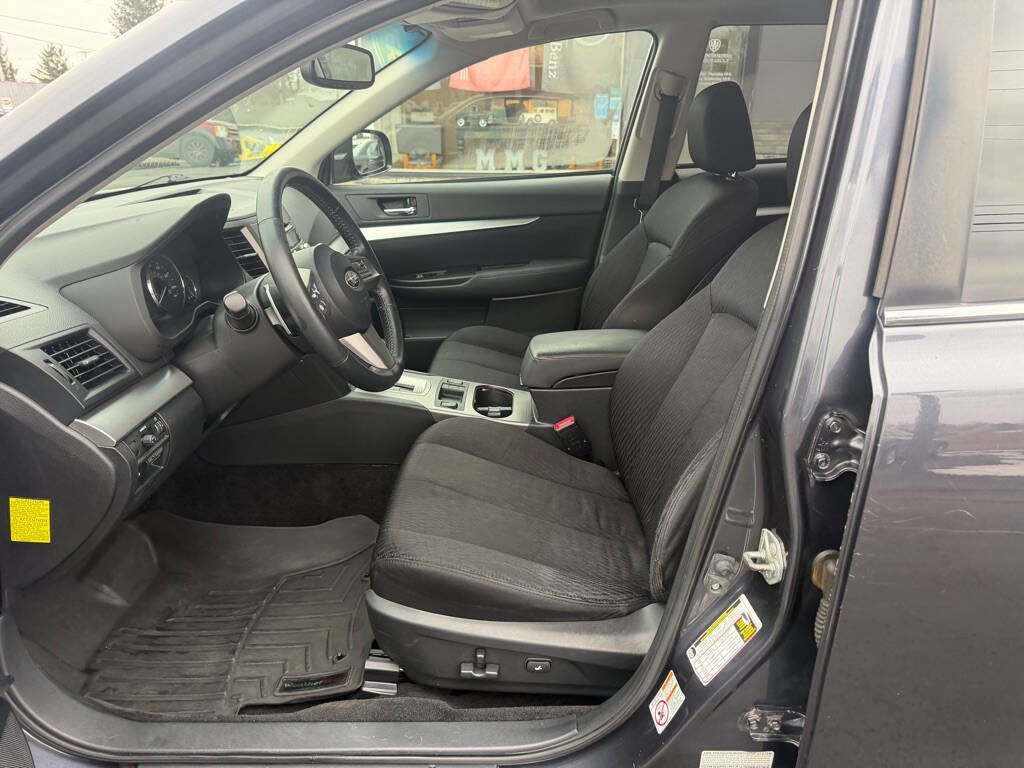 Used 2010 Subaru Outback 2.5i Premium image 12