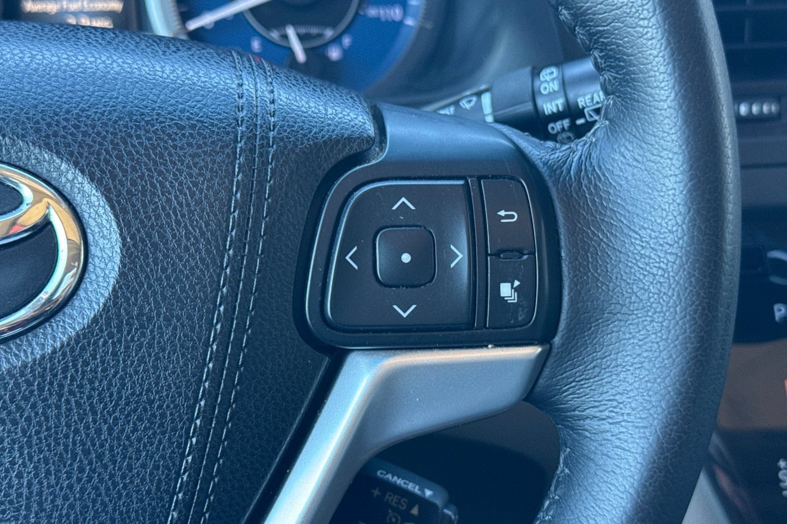 Certified 2016 Toyota Sienna XLE w/ XLE Navigation Package FWD image 31