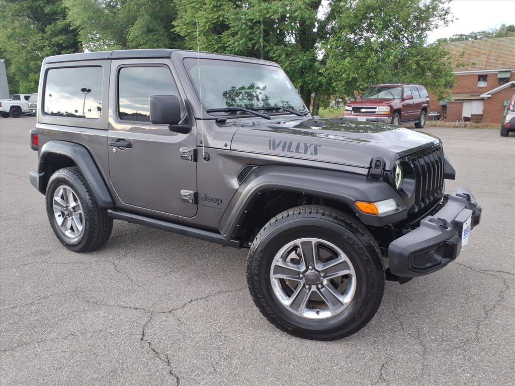 Used 2022 Jeep Wrangler Sport AWD/4WD image 2