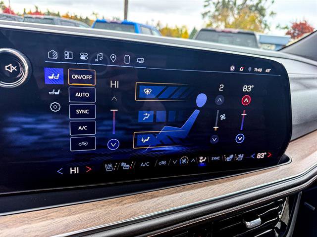 Used 2025 Chevrolet Suburban High Country AWD/4WD image 82