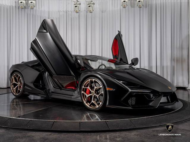 Used 2025 Lamborghini Revuelto AWD/4WD image 32