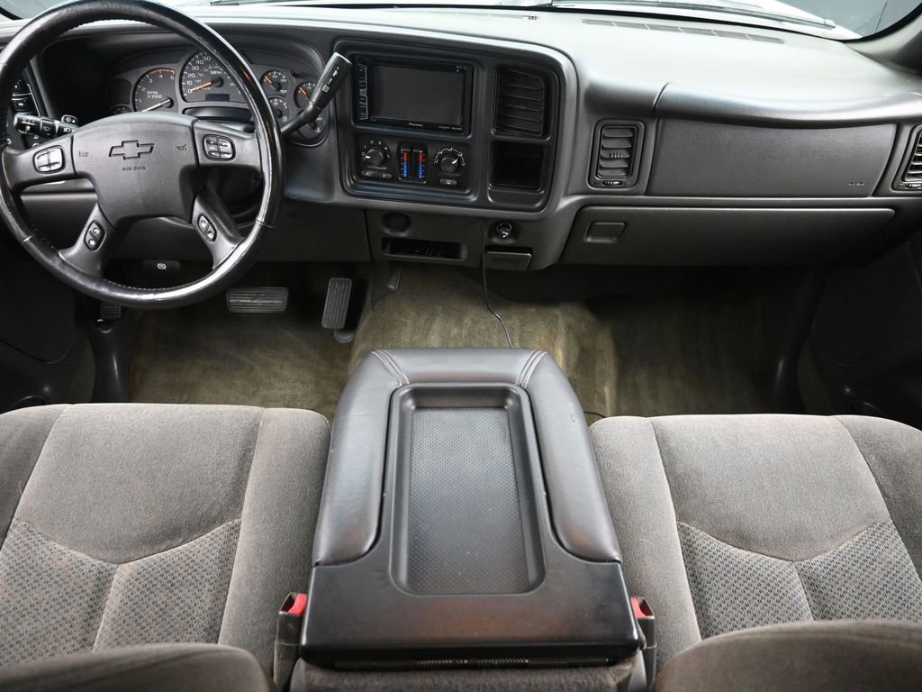 Used 2005 Chevrolet Silverado 2500 LS w/ Heavy-Duty Power Package image 11