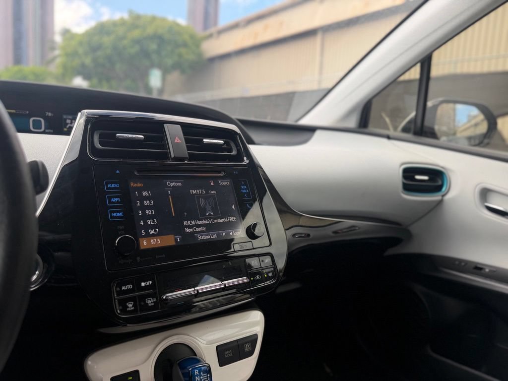 Used 2016 Toyota Prius Two FWD image 15