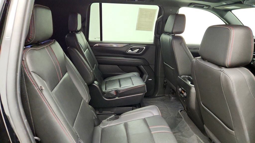 Used 2022 Chevrolet Suburban RST w/ Luxury Package AWD/4WD image 24