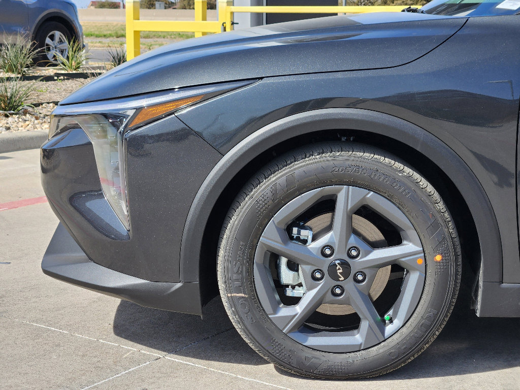 New 2026 Kia K4 LXS image 5