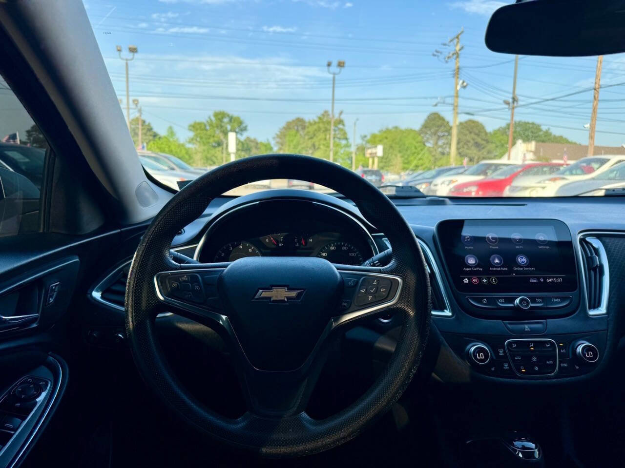 Used 2019 Chevrolet Malibu LT FWD image 16