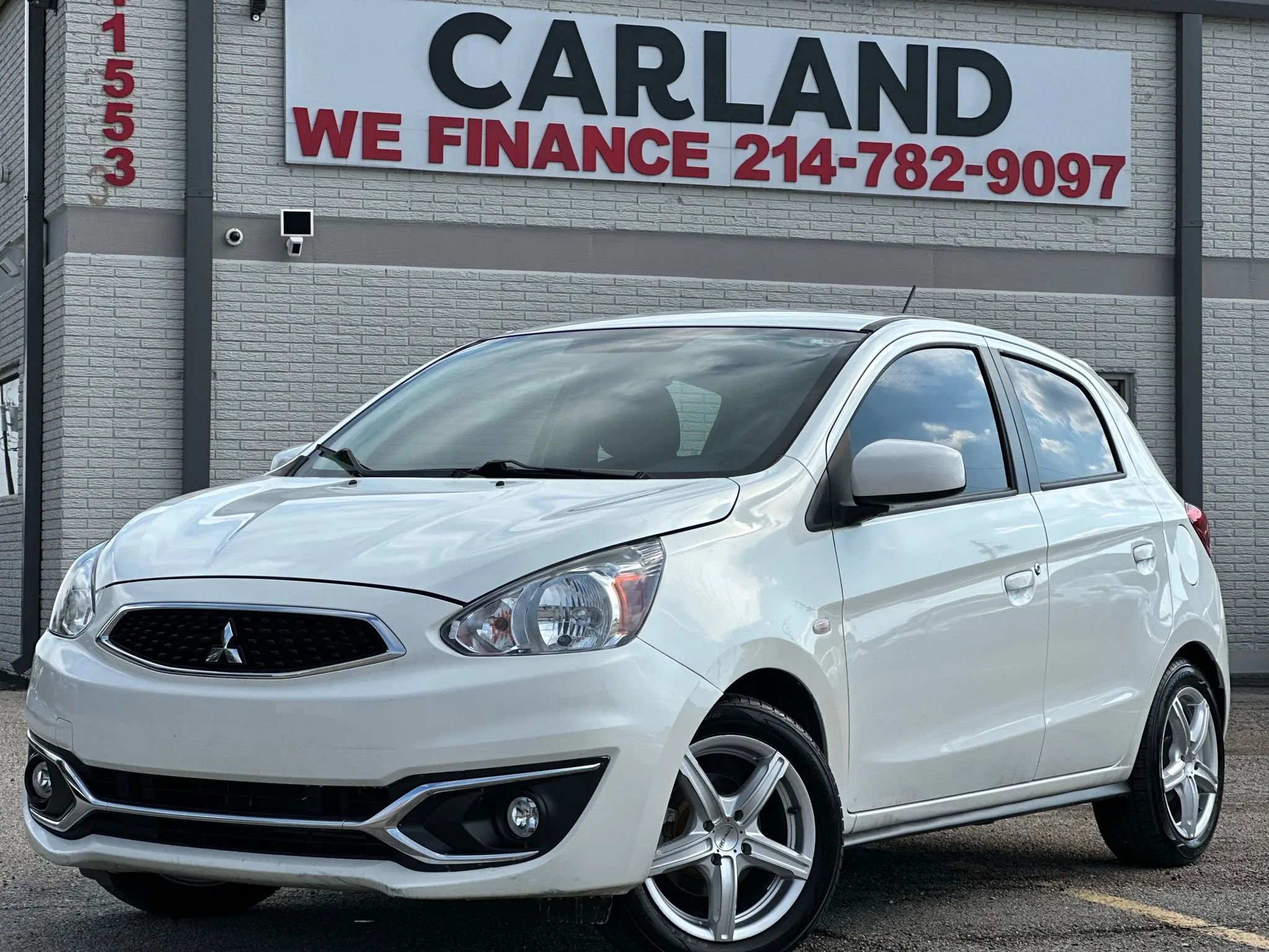 Used 2020 Mitsubishi Mirage ES image 1