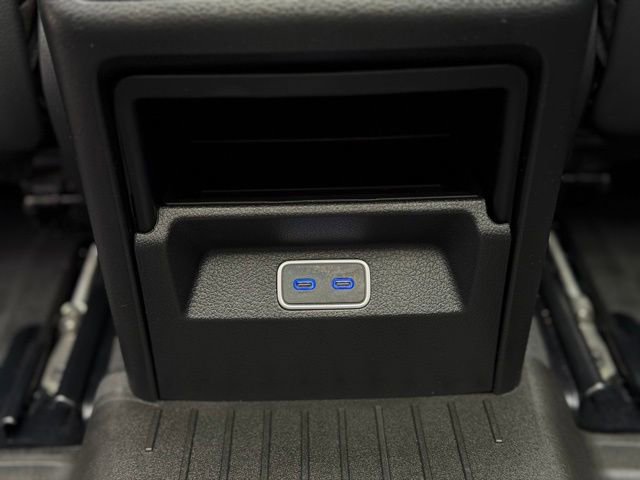 Used 2024 Mercedes-Benz GLE 450 4MATIC image 49