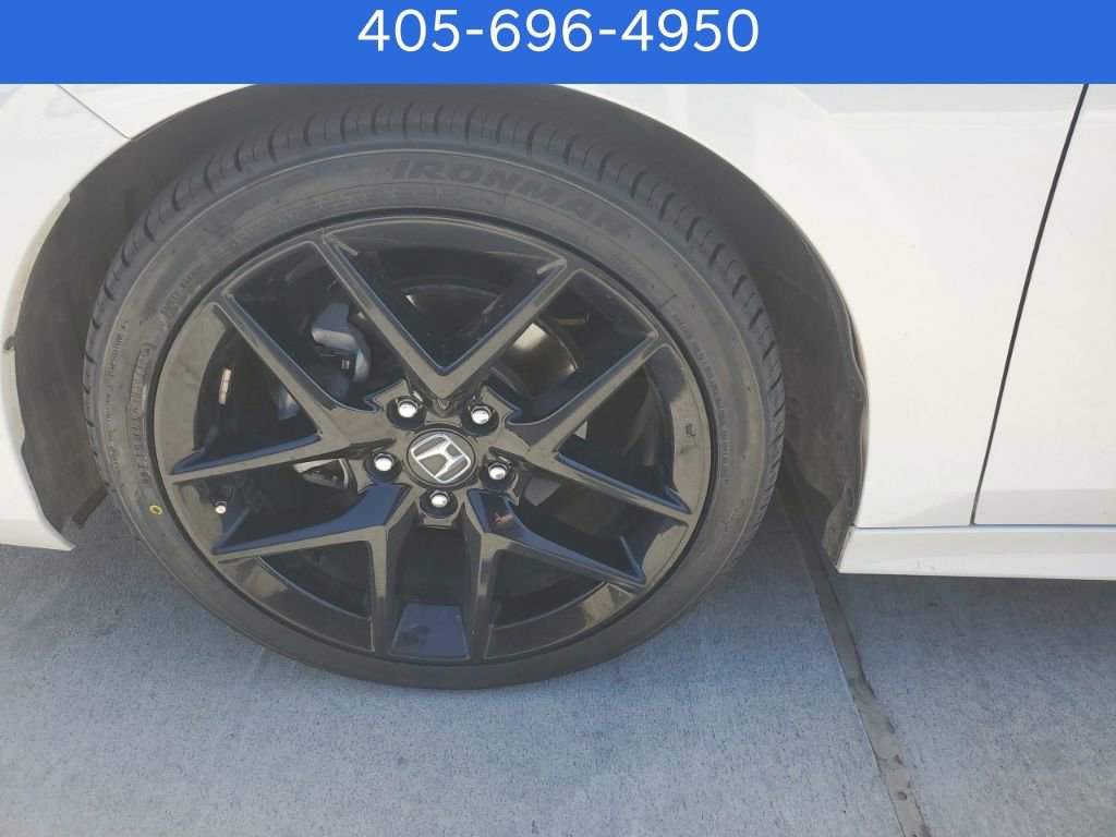 Used 2023 Honda Civic Sport image 11