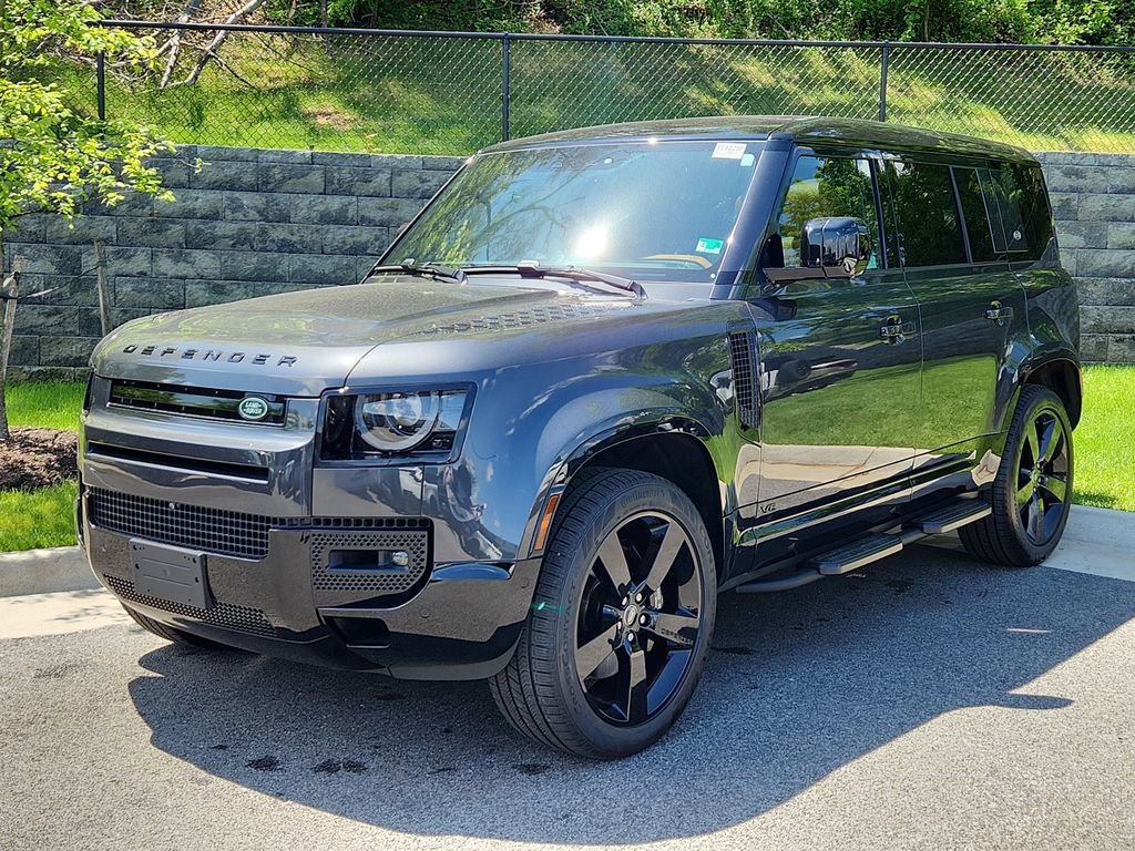 Used 2024 Land Rover Defender 110 V8 AWD/4WD image 1