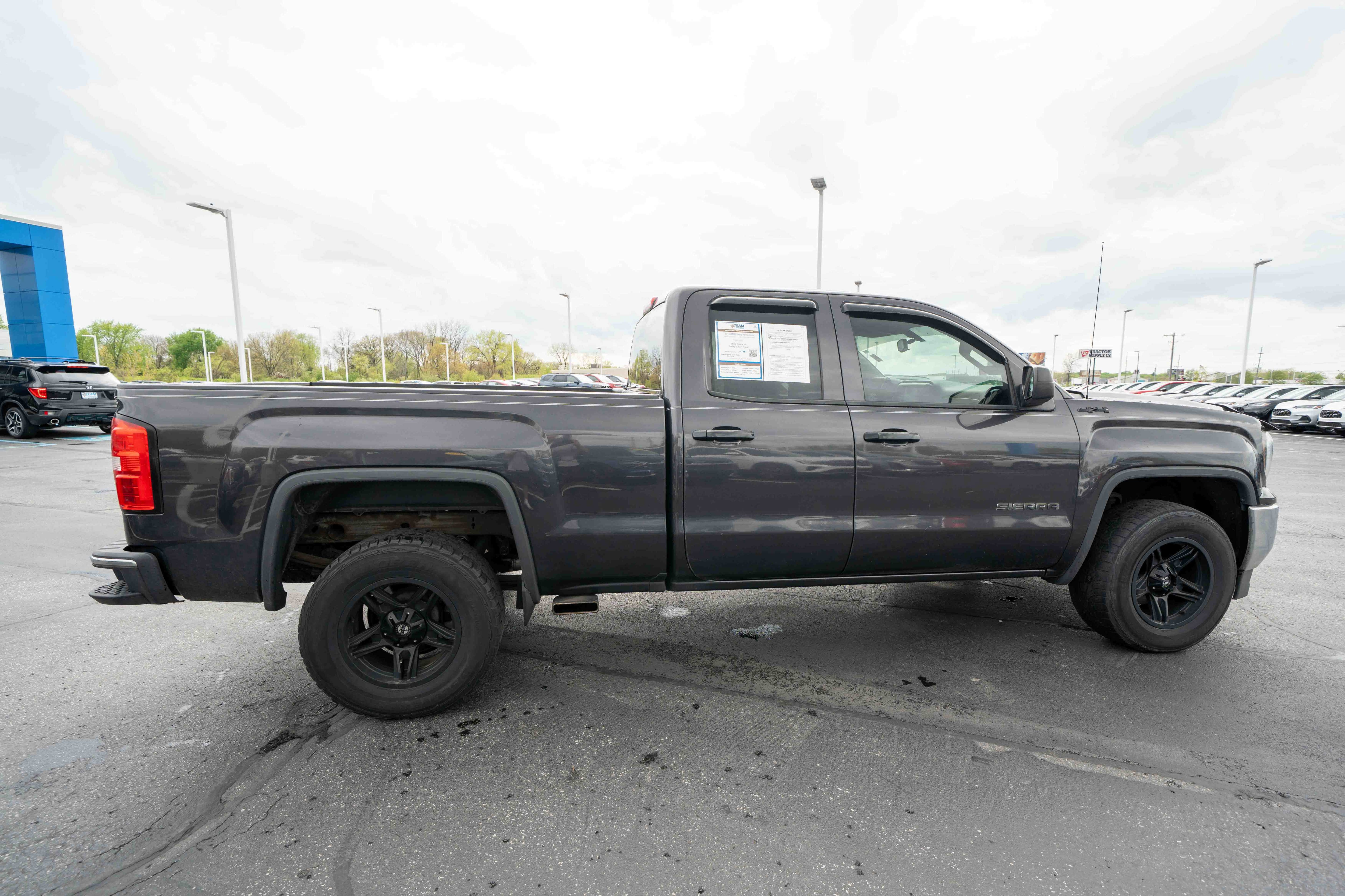 Used 2016 GMC Sierra 1500 4x4 Double Cab w/ Sierra Convenience Package image 6