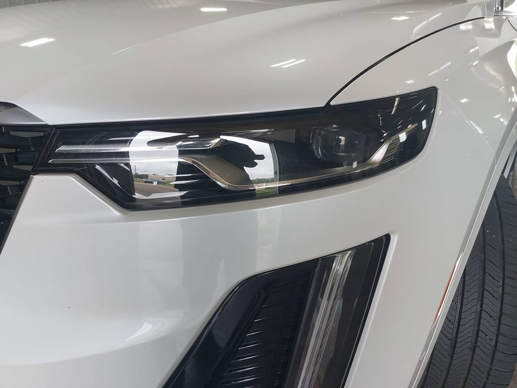 Used 2021 Cadillac XT6 Premium Luxury AWD/4WD image 34