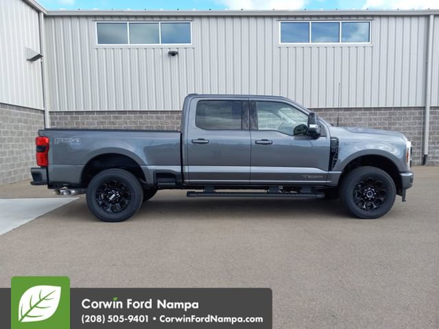 New 2026 Ford F250 Lariat w/ Black Appearance Package AWD/4WD video 2