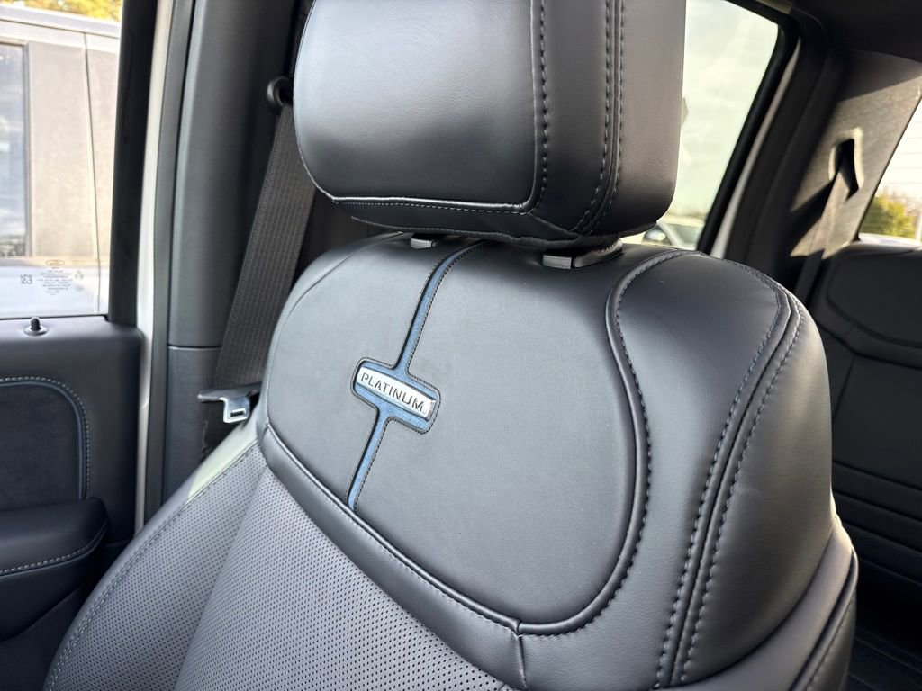 New 2026 Ford F250 Platinum image 38