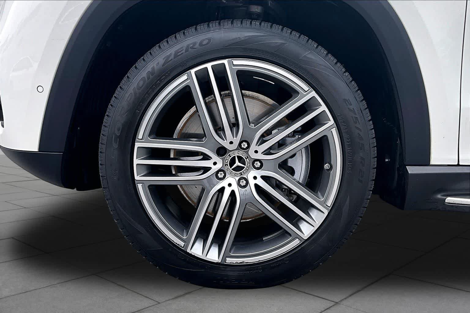 Certified 2026 Mercedes-Benz GLS 450 4MATIC image 10