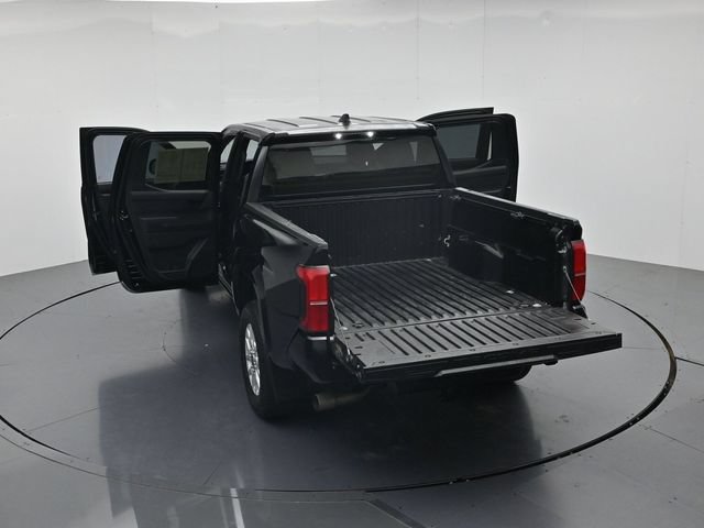 Used 2024 Toyota Tacoma SR5 AWD/4WD image 46