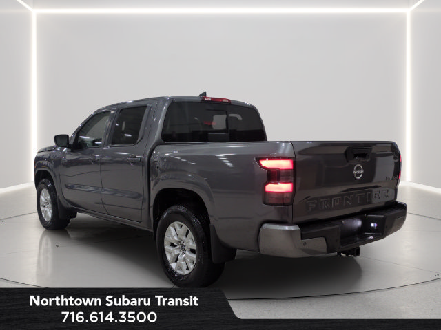 Used 2024 Nissan Frontier 4x4 Crew Cab image 3