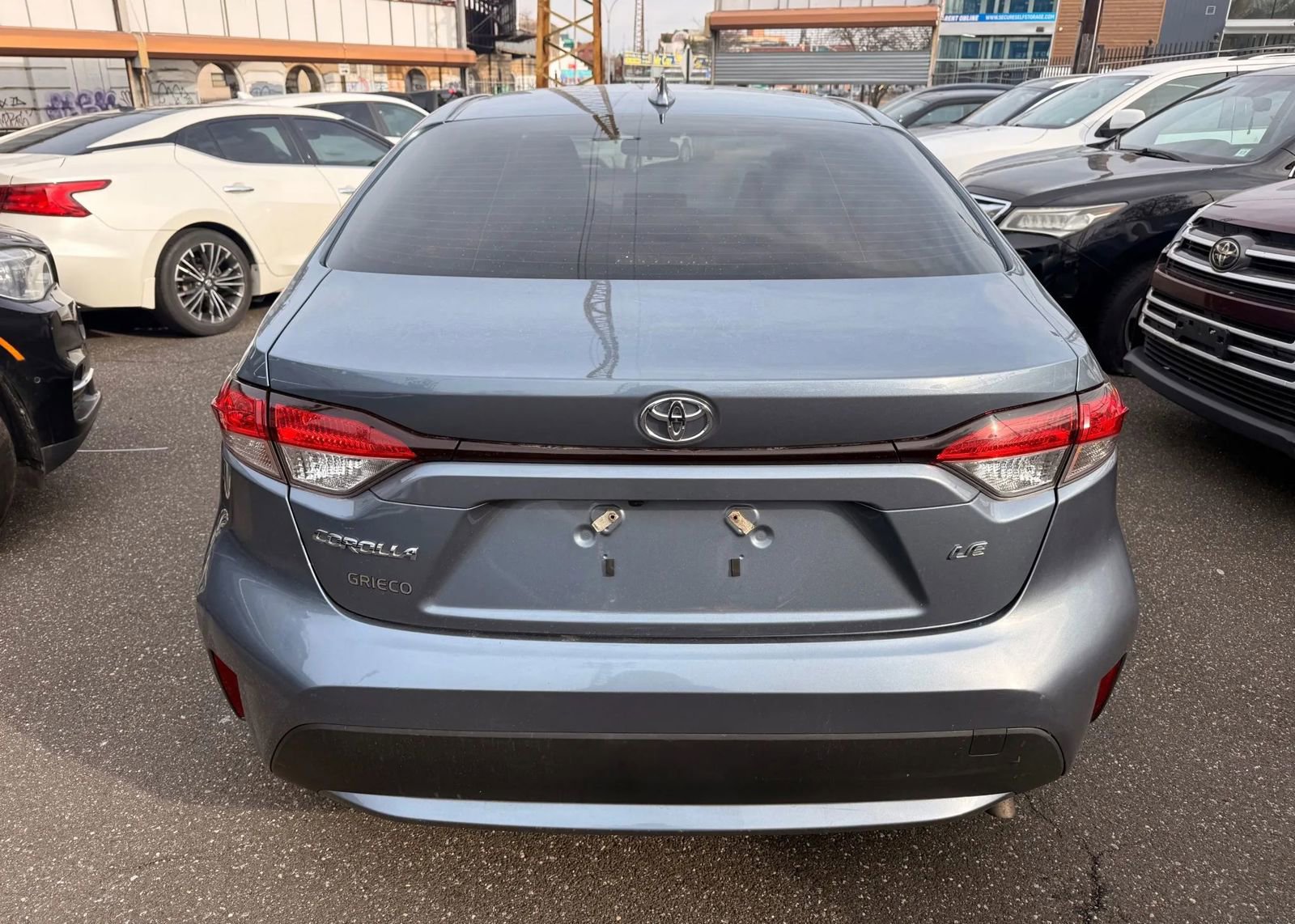 Used 2022 Toyota Corolla LE image 6
