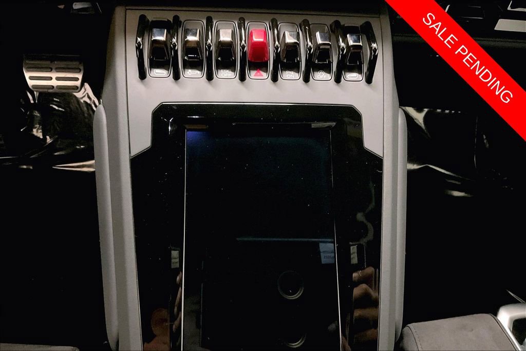 Used 2023 Lamborghini Huracan Tecnica image 32