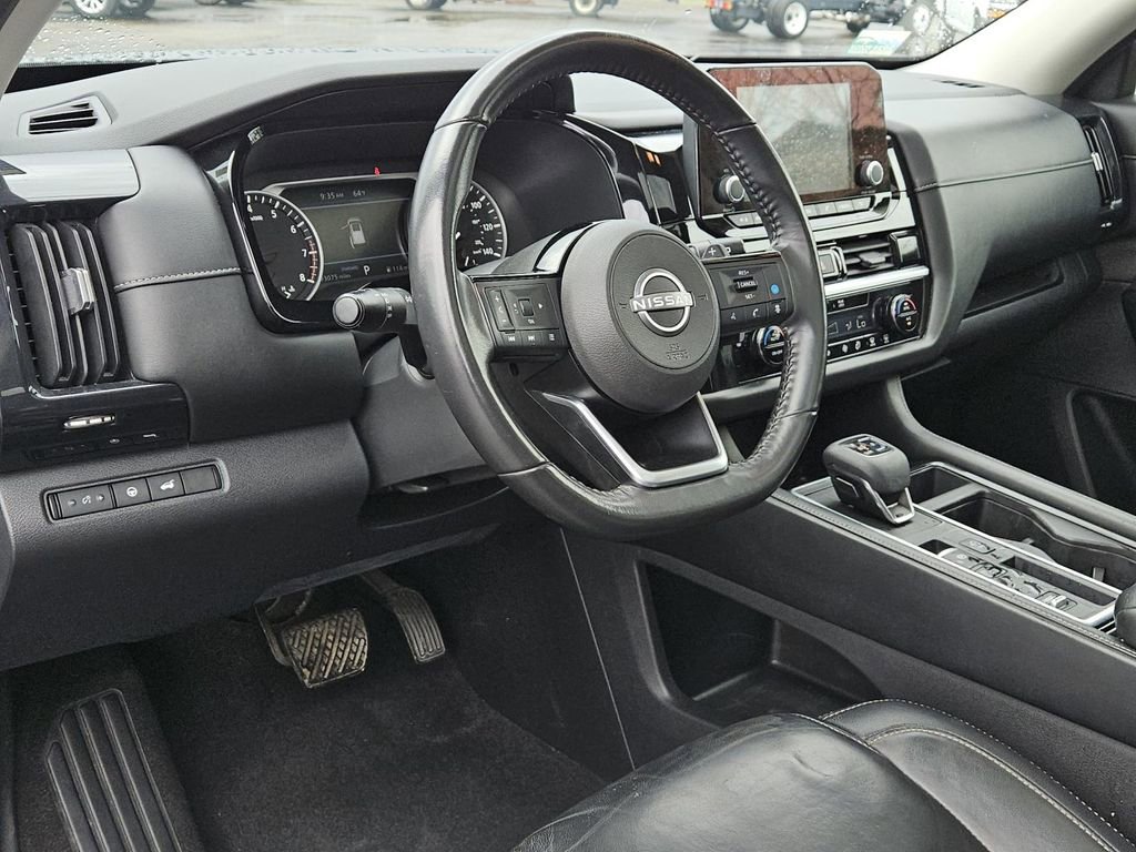 Used 2022 Nissan Pathfinder SV w/ SV Premium Package FWD image 25