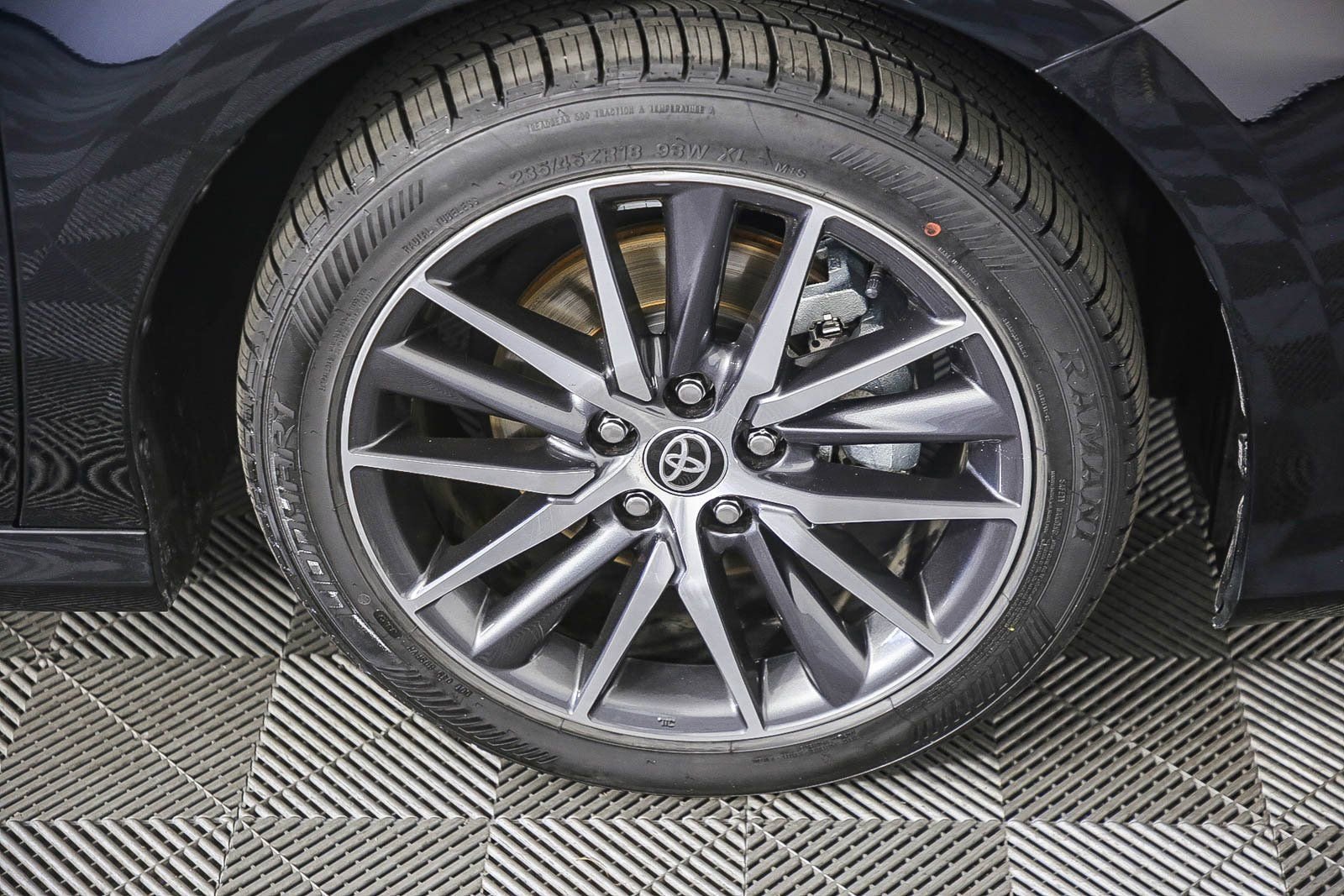 Used 2024 Toyota Camry XLE image 11